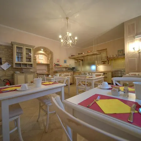 Garni Del Gardoncino לינה וארוחת בוקר 3*