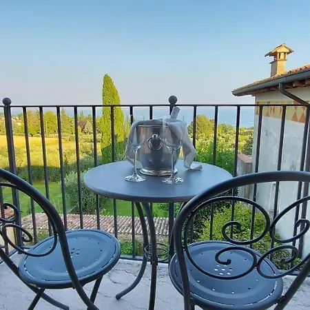 Garni Del Gardoncino 3* Манерба-дель-Гарда