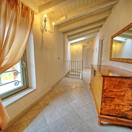 Garni Del Gardoncino 3* Манерба-дель-Гарда